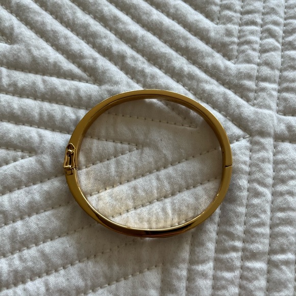 kate spade black and gold logo bracelet - Picture 2 of 2